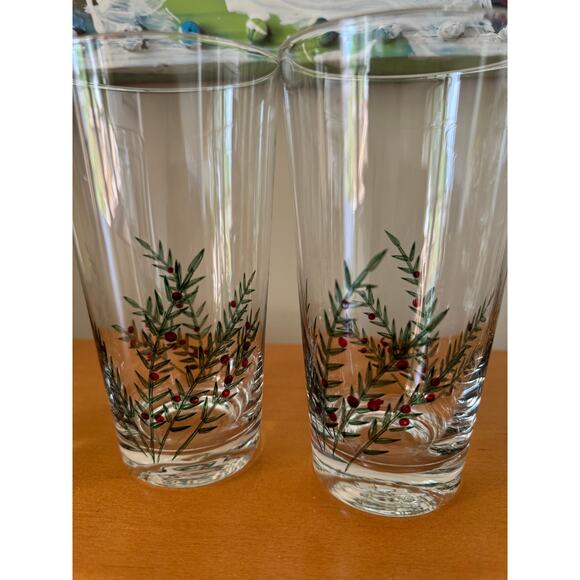 Vintage Winterberry Tumbler Drinking Glasses (16 ounces) Set of 4 - Picture 3 of 5